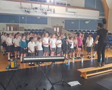 Singing in Harmony Singing in Harmony