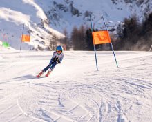 Amelia continues downhill form Amelia continues downhill form