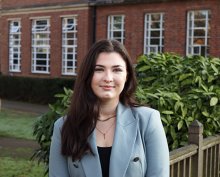 Alumna Returns to BGS Alumna Returns to BGS
