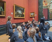 Storytelling through Paintings Storytelling through Paintings