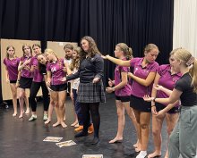 Young Theatre Enthusiasts Young Theatre Enthusiasts